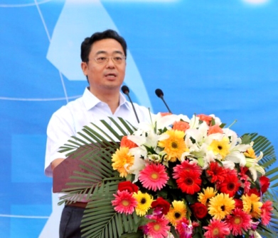 刘殿波董事长介绍园区情况殿波董事长向出席仪式的各位领导,各位嘉宾